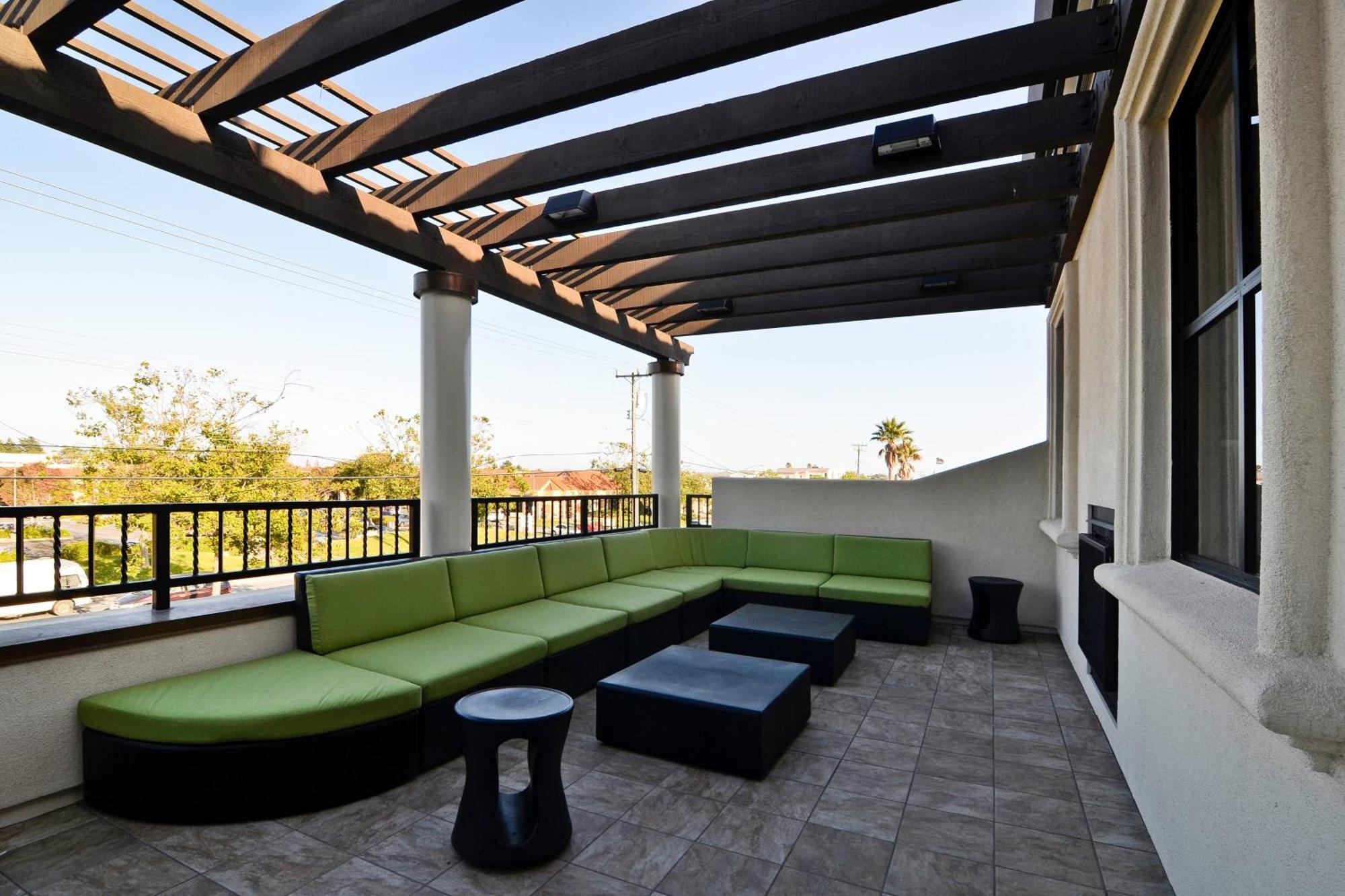 Fairfield Inn & Suites Santa Cruz - Capitola Ngoại thất bức ảnh